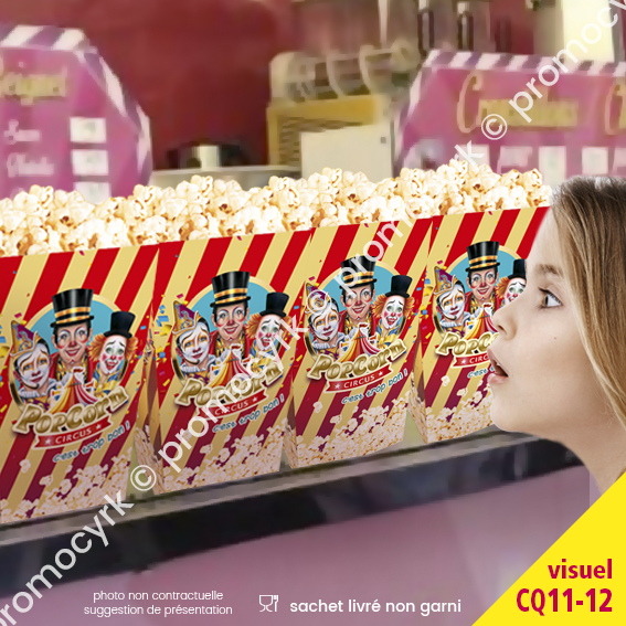 sachets de pop corn dans une boutique un bar ou un stand pendant lentracte dun spectacle de cirque
